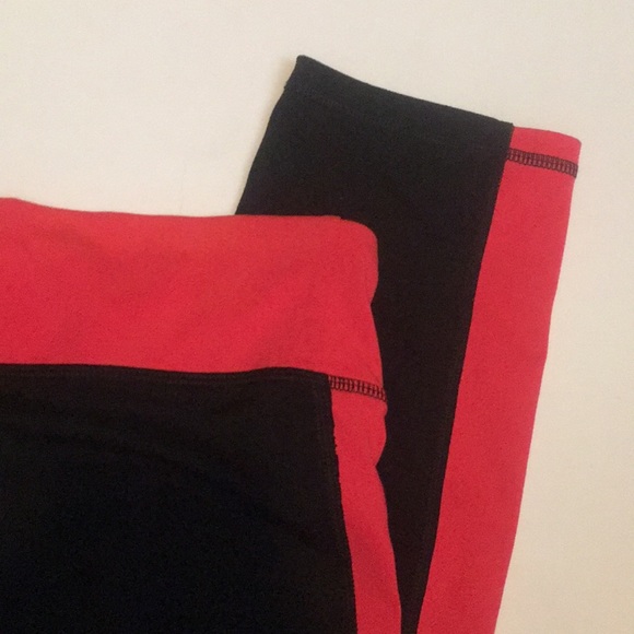 Champion black/pink yoga pants - Picture 3 of 6